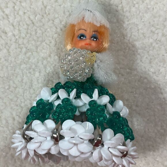 Vintage Handmade Beaded Christmas Safety-pin Dolls Set of 2 Red Green - Picture 2 of 15